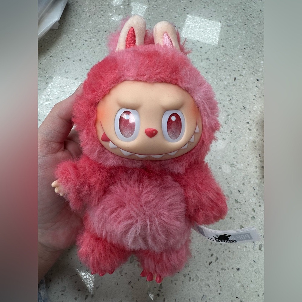 Labubu 3rd Generation - Picture 3 of 6